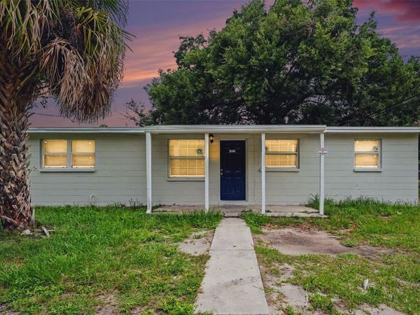 4022 E HENRY AVENUE, TAMPA, FL 33610