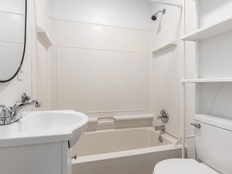186 Montgomery Boulevard, New Concord, OH 43762 Photo 13