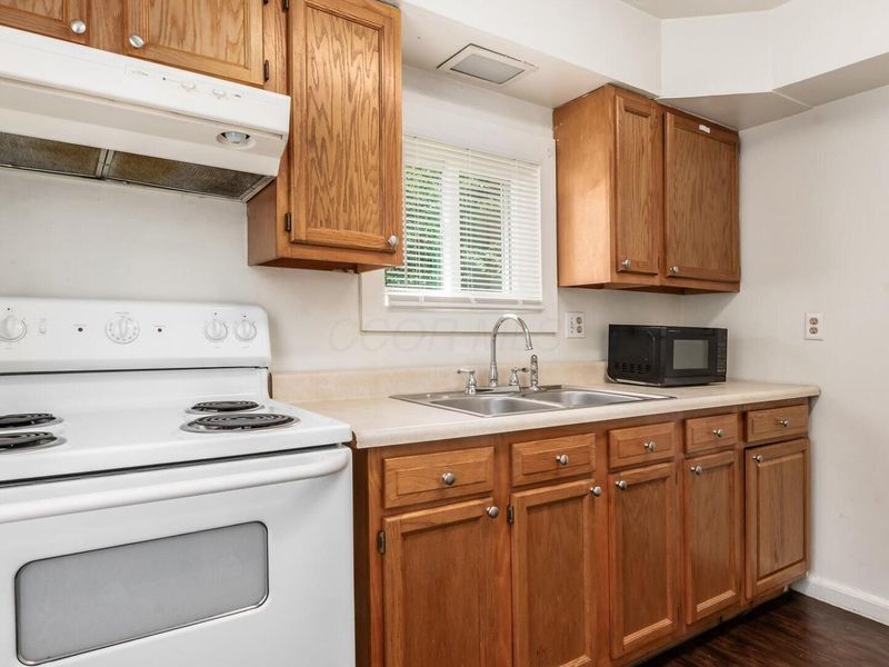 186 Montgomery Boulevard, New Concord, OH 43762 Photo 7