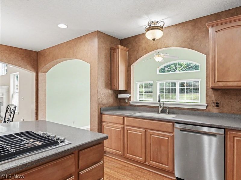 3193 Bickleigh Circle, Akron, OH 44312 Photo 7
