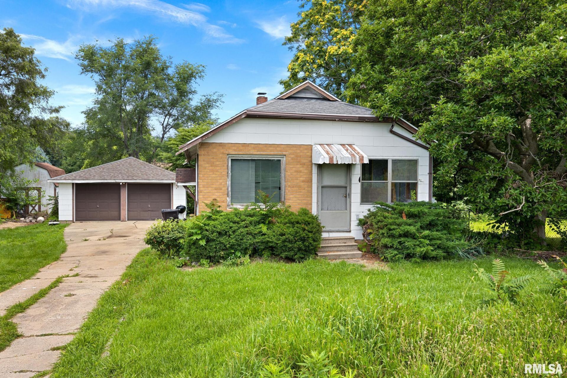 405 Illinois Street, East Peoria, IL 61611 Main Photo