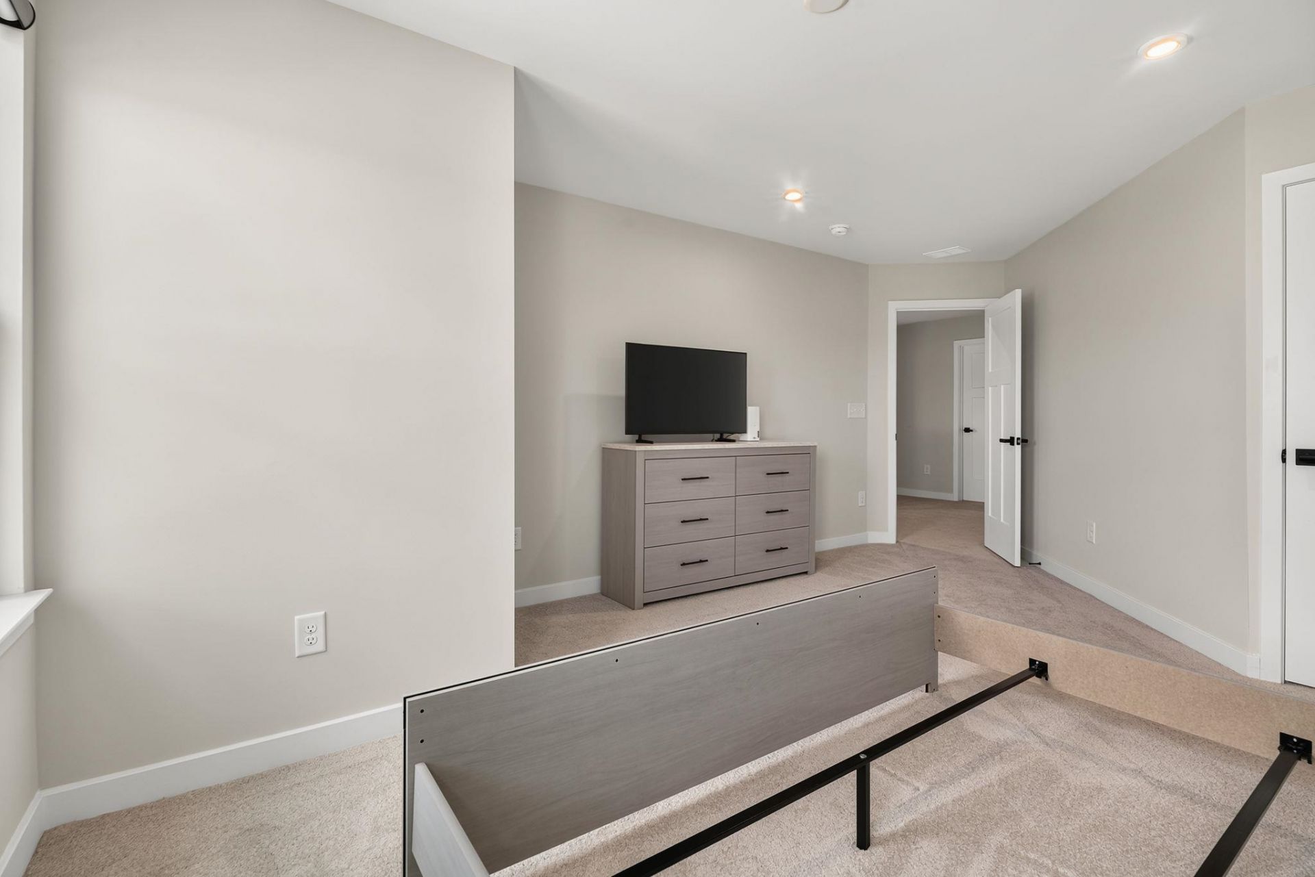 2524 Evander Dr.  Photo 23