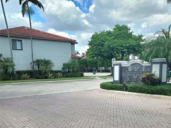 7834 Catalina Cir, Unit 7834, Tamarac, FL 33321
