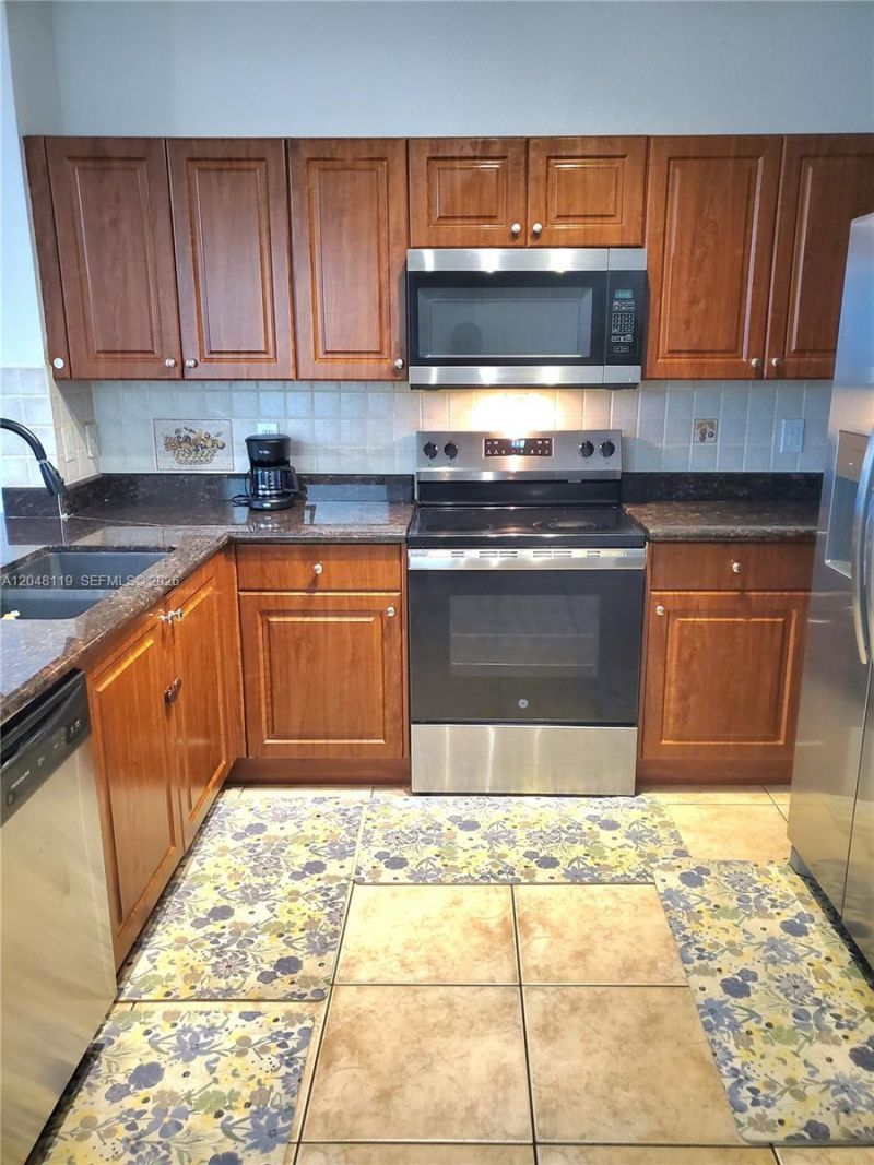 7834 Catalina Cir , Unit 7834, Tamarac, FL 33321 Photo