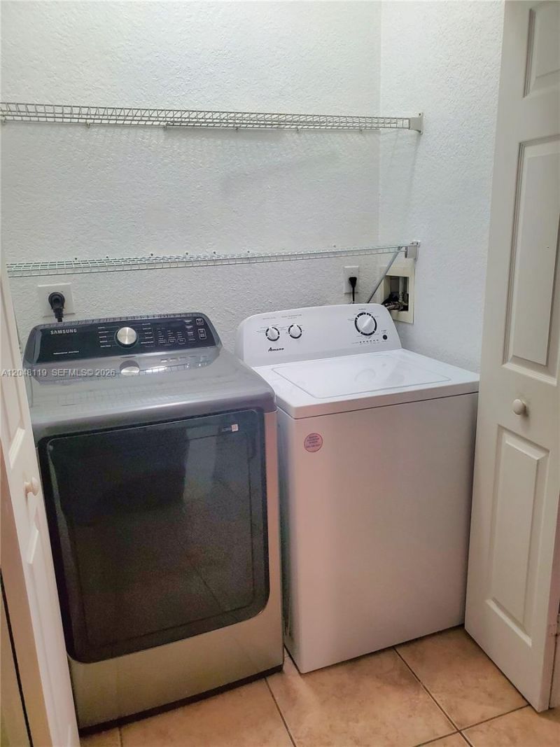 7834 Catalina Cir, Unit 7834, Tamarac, FL 33321 Photo