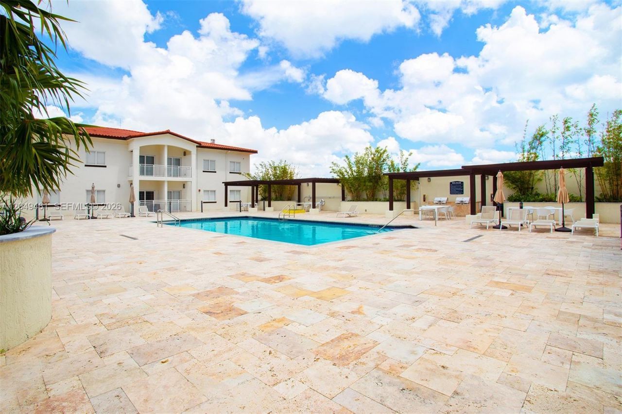 10950 NW 82nd St , Unit 116, Doral, FL 33178 Photo