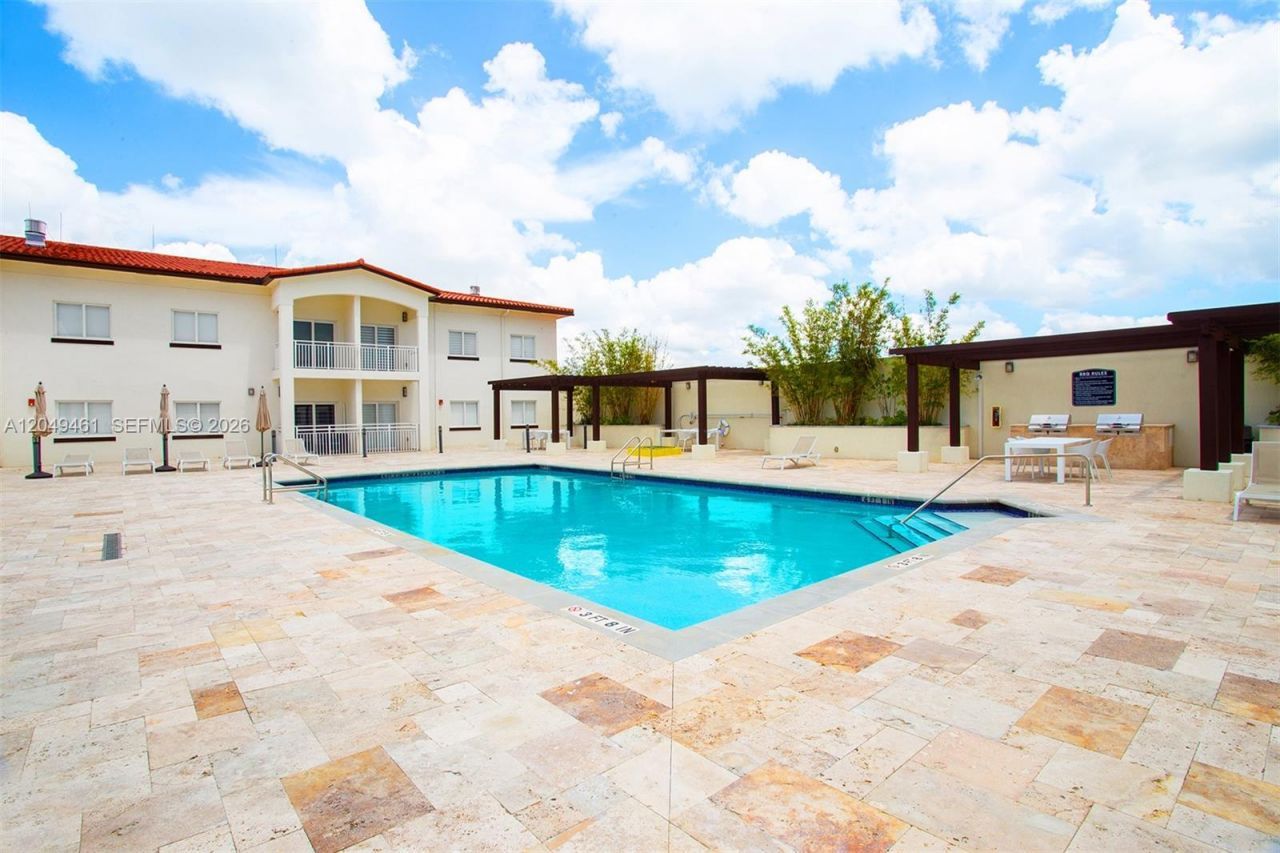 10950 NW 82nd St , Unit 116, Doral, FL 33178 Photo