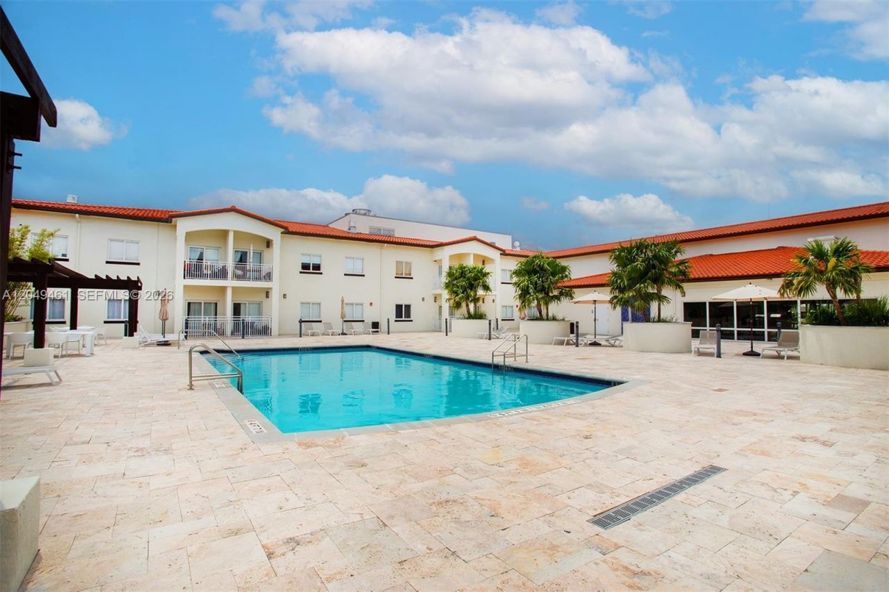 10950 NW 82nd St , Unit 116, Doral, FL 33178 Photo