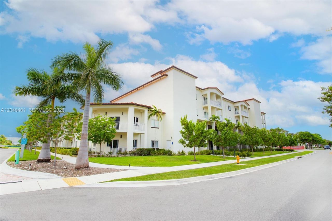 10950 NW 82nd St , Unit 116, Doral, FL 33178 Photo
