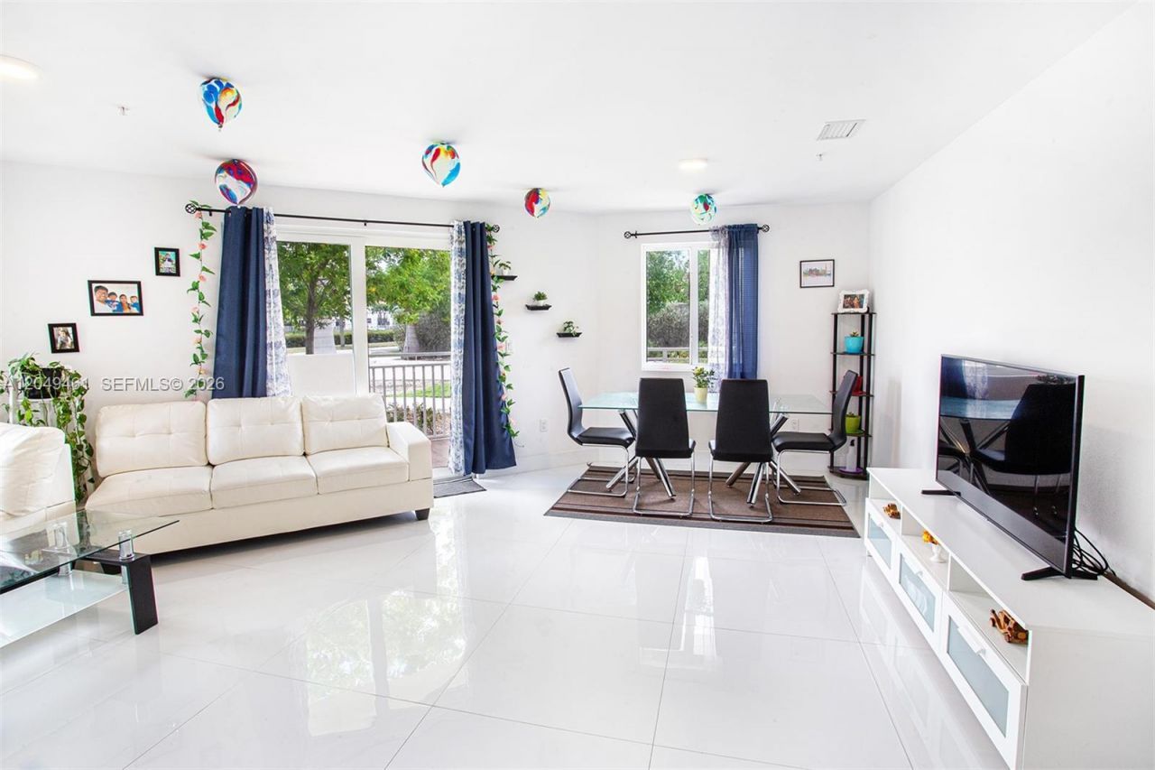 10950 NW 82nd St , Unit 116, Doral, FL 33178 Photo