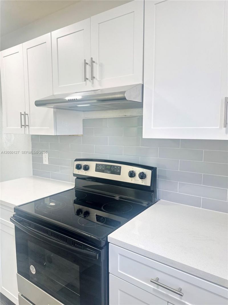 1545 NW 8th Ave , Unit 105, Miami, FL 33136 Photo