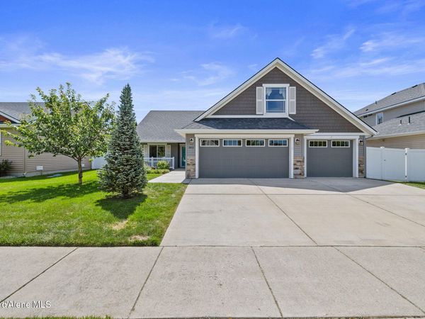 2912 E Thrush Dr, Post Falls, ID 83854