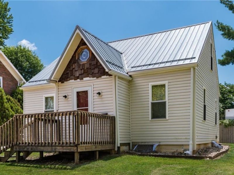 186 Montgomery Boulevard, New Concord, OH 43762 Photo 2