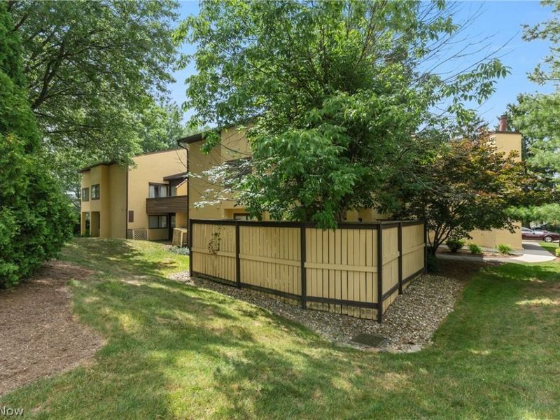 1028 Hampton Ridge Drive , Akron, OH 44313 Photo 25