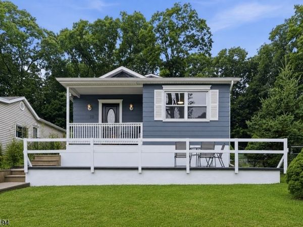 18 Coolidge Trail, Hopatcong, NJ 07843