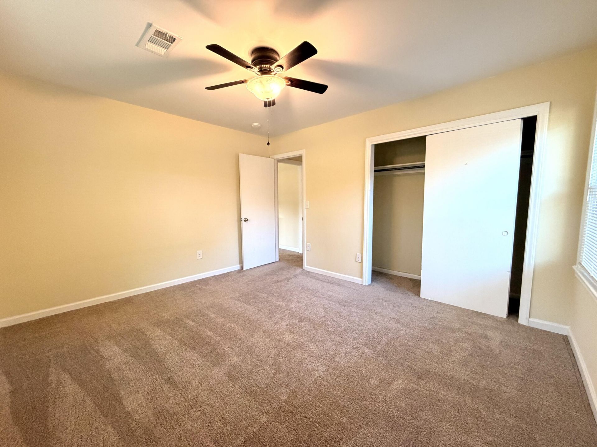 639 Windermere Boulevard Photo 12
