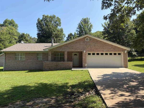 14946 Sardis Rd, Bauxite, AR 72011