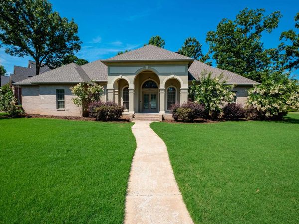 49 Laval Circle, Little Rock, AR 72223