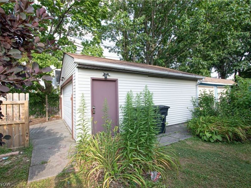 2773 E 117th Street, Cleveland, OH 44120 Photo 9