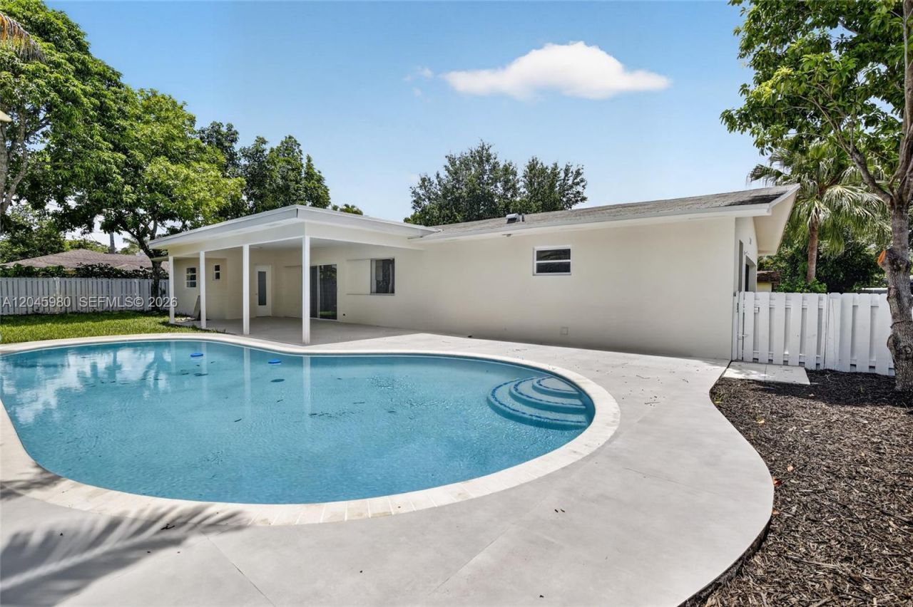 7040 NW 8th Ct, Plantation, FL 33317 Photo