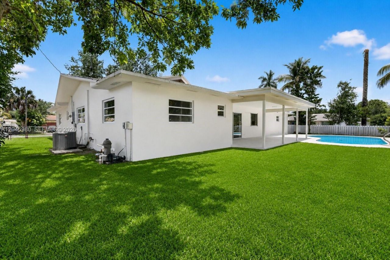 7040 NW 8th Ct, Plantation, FL 33317 Photo