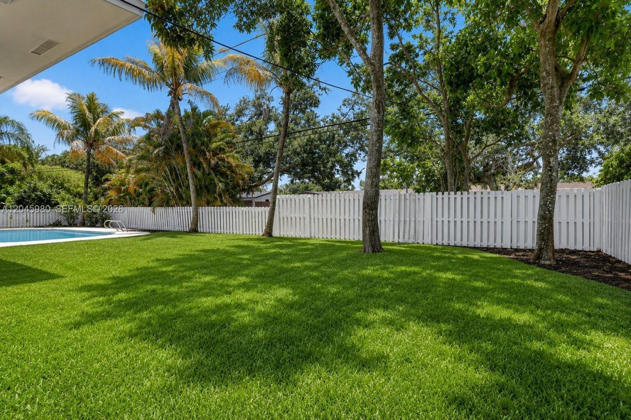 7040 NW 8th Ct, Plantation, FL 33317 Photo