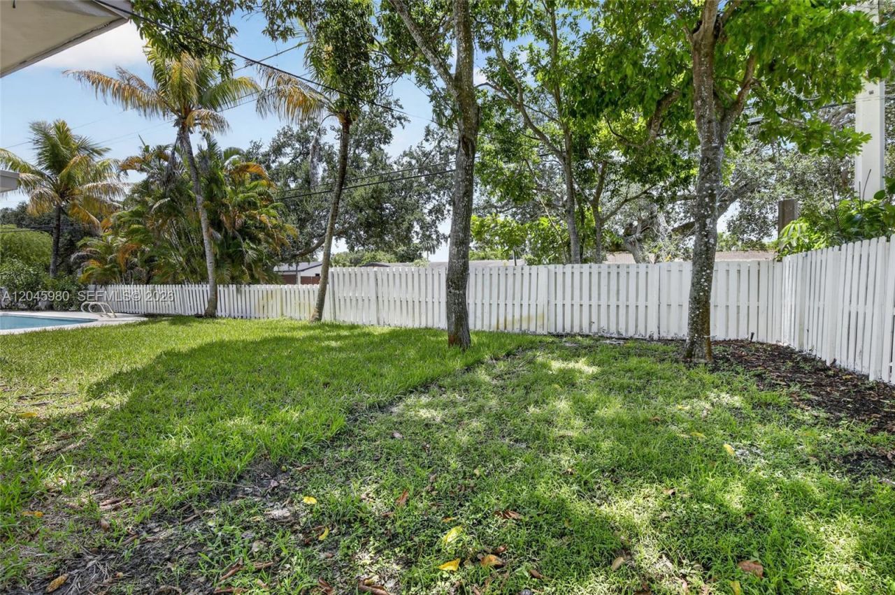 7040 NW 8th Ct, Plantation, FL 33317 Photo