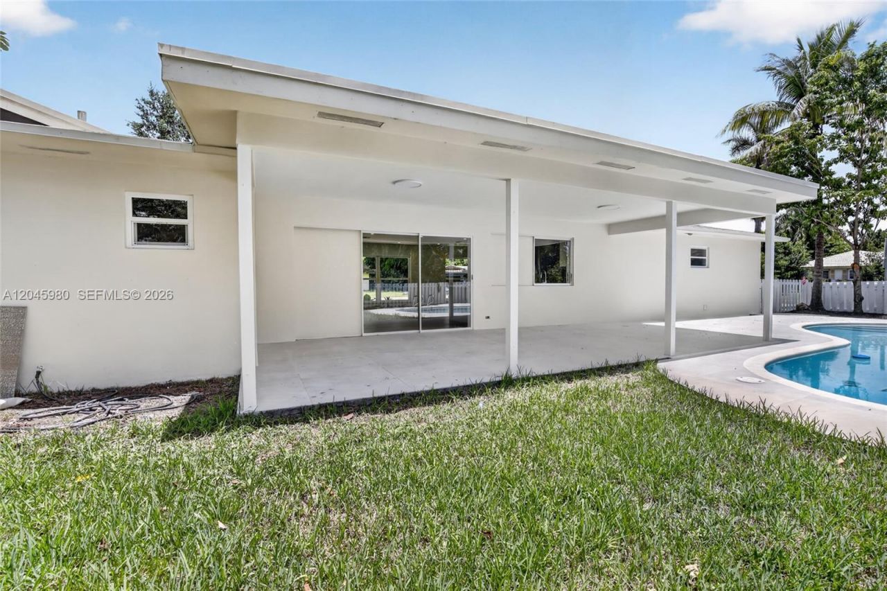7040 NW 8th Ct, Plantation, FL 33317 Photo