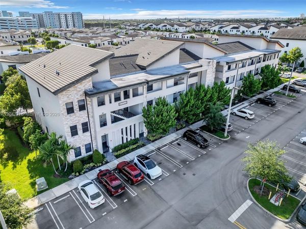 8045 NW 104th Ave , Unit 32, Doral, FL 33178