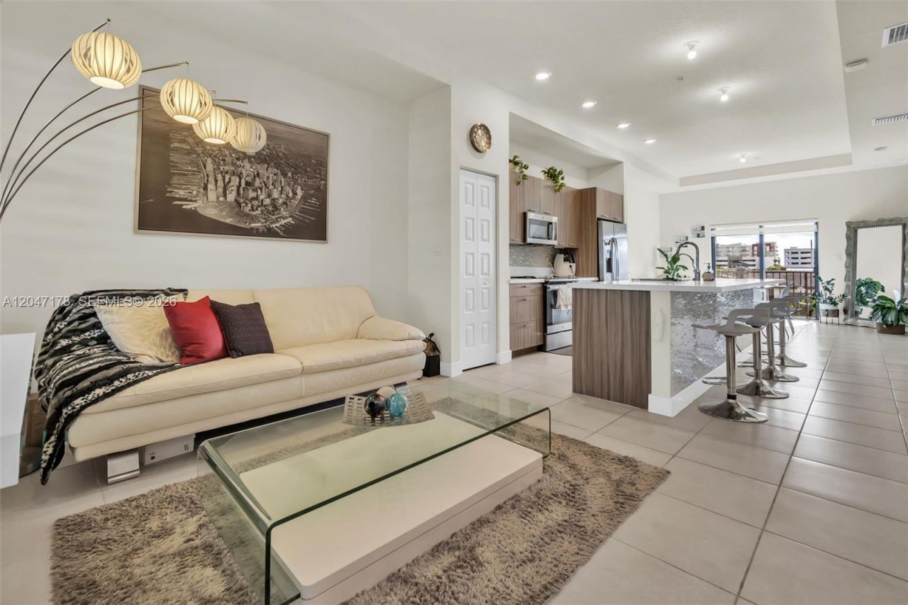 8045 NW 104th Ave , Unit 32, Doral, FL 33178 Photo
