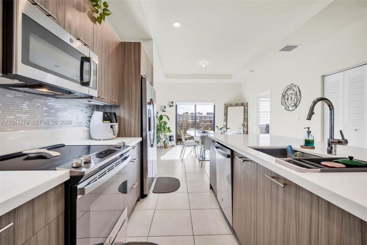 8045 NW 104th Ave , Unit 32, Doral, FL 33178 Photo