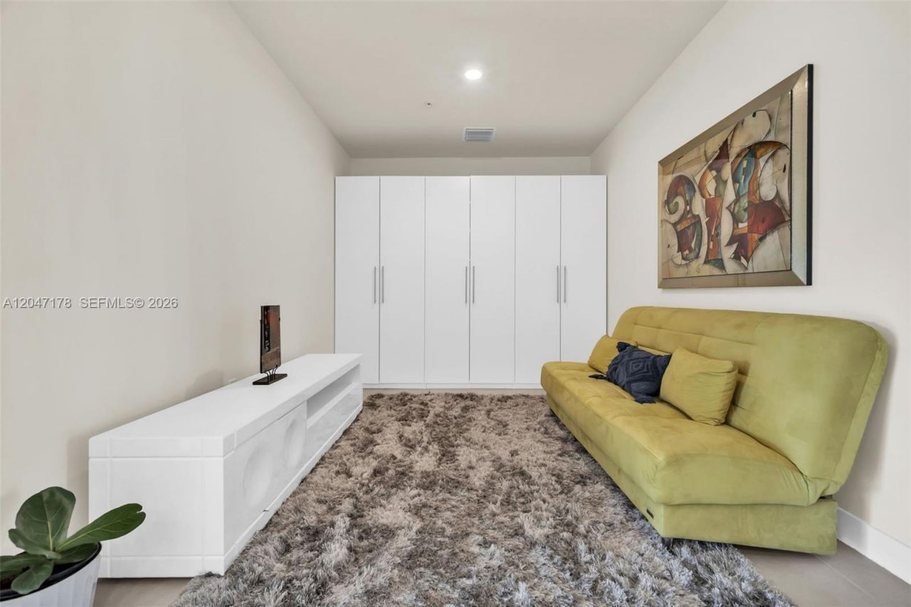 8045 NW 104th Ave , Unit 32, Doral, FL 33178 Photo