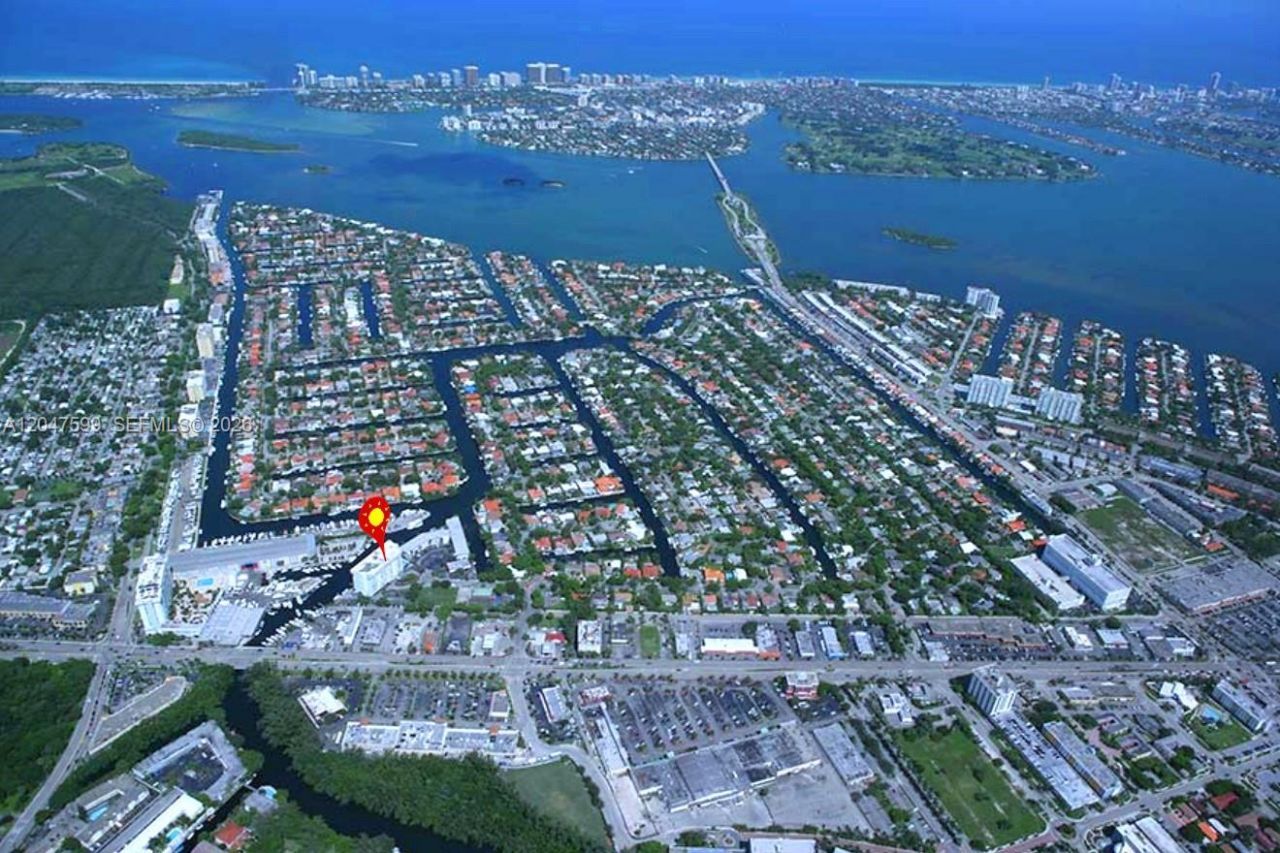 13155 Ixora Ct , Unit 310, North Miami, FL 33181 Photo