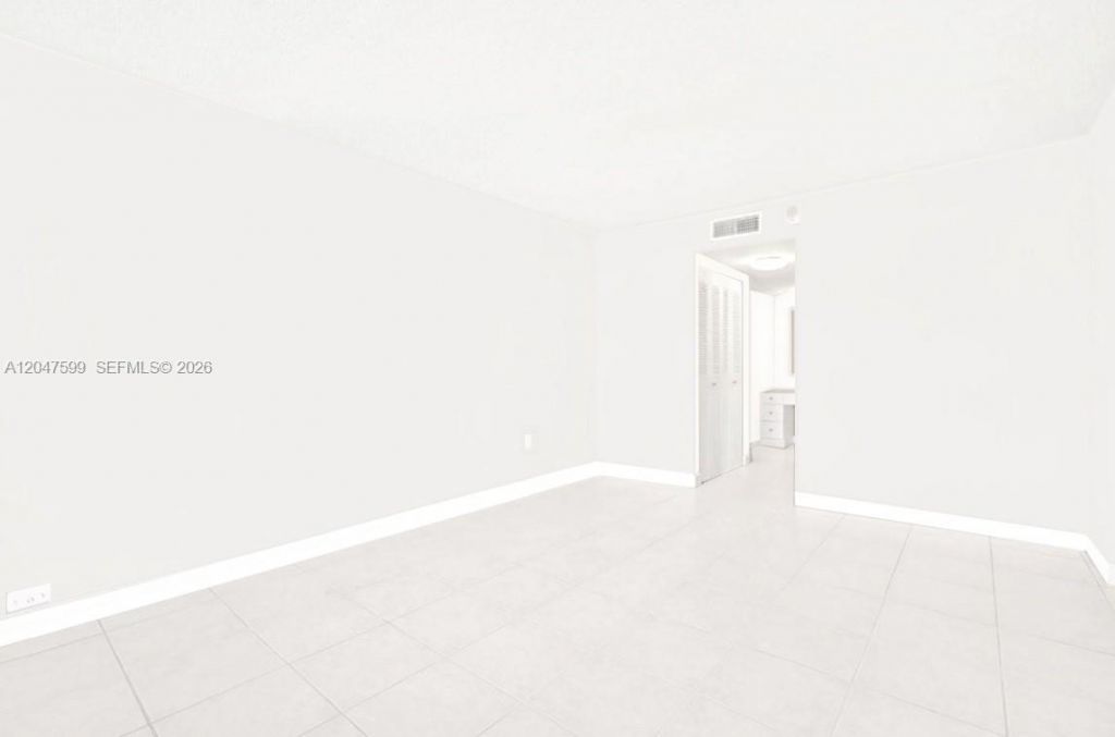 13155 Ixora Ct , Unit 310, North Miami, FL 33181 Photo