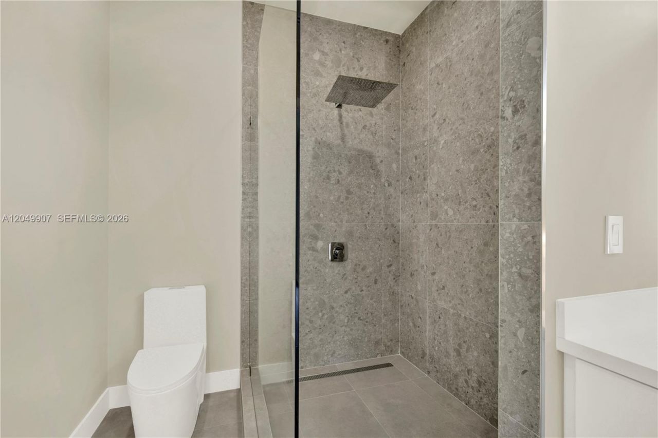 3437 SW 29th St , Unit 3437, Miami, FL 33133 Photo