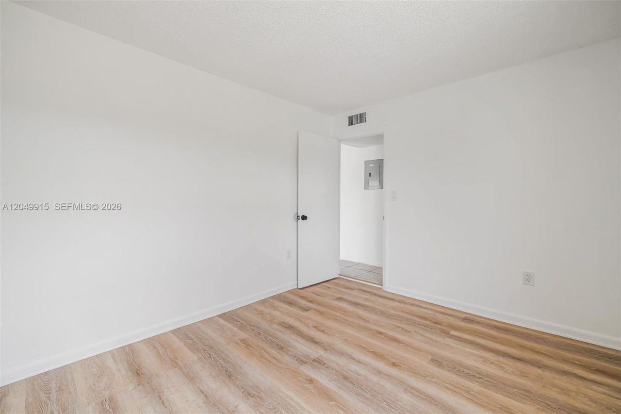 6200 W Flagler St, Unit 208, Miami, FL 33144 Photo