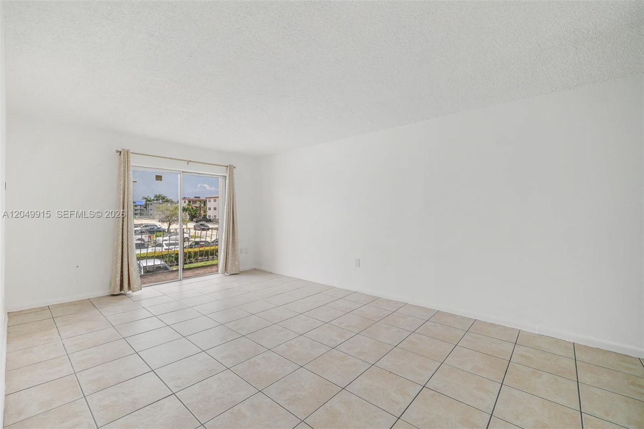 6200 W Flagler St, Unit 208, Miami, FL 33144 Photo