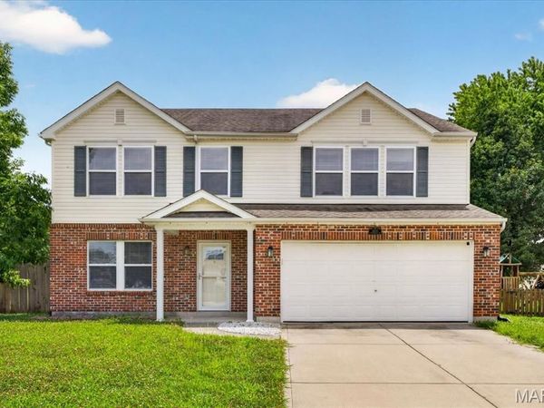 1400 TIMBERBROOK Drive, Mascoutah, IL 62258