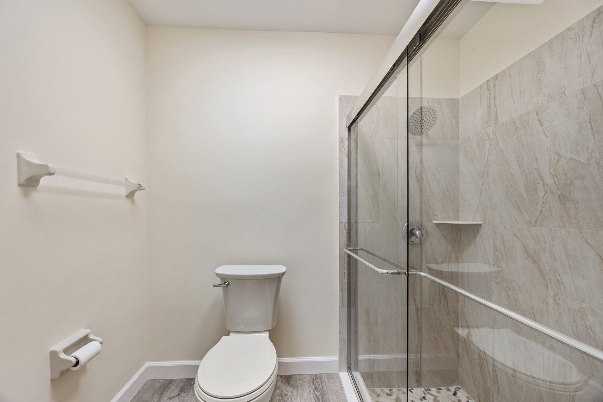 9 Ridge Pointe Drive, Unit D, Boynton Beach, FL 33435 Photo