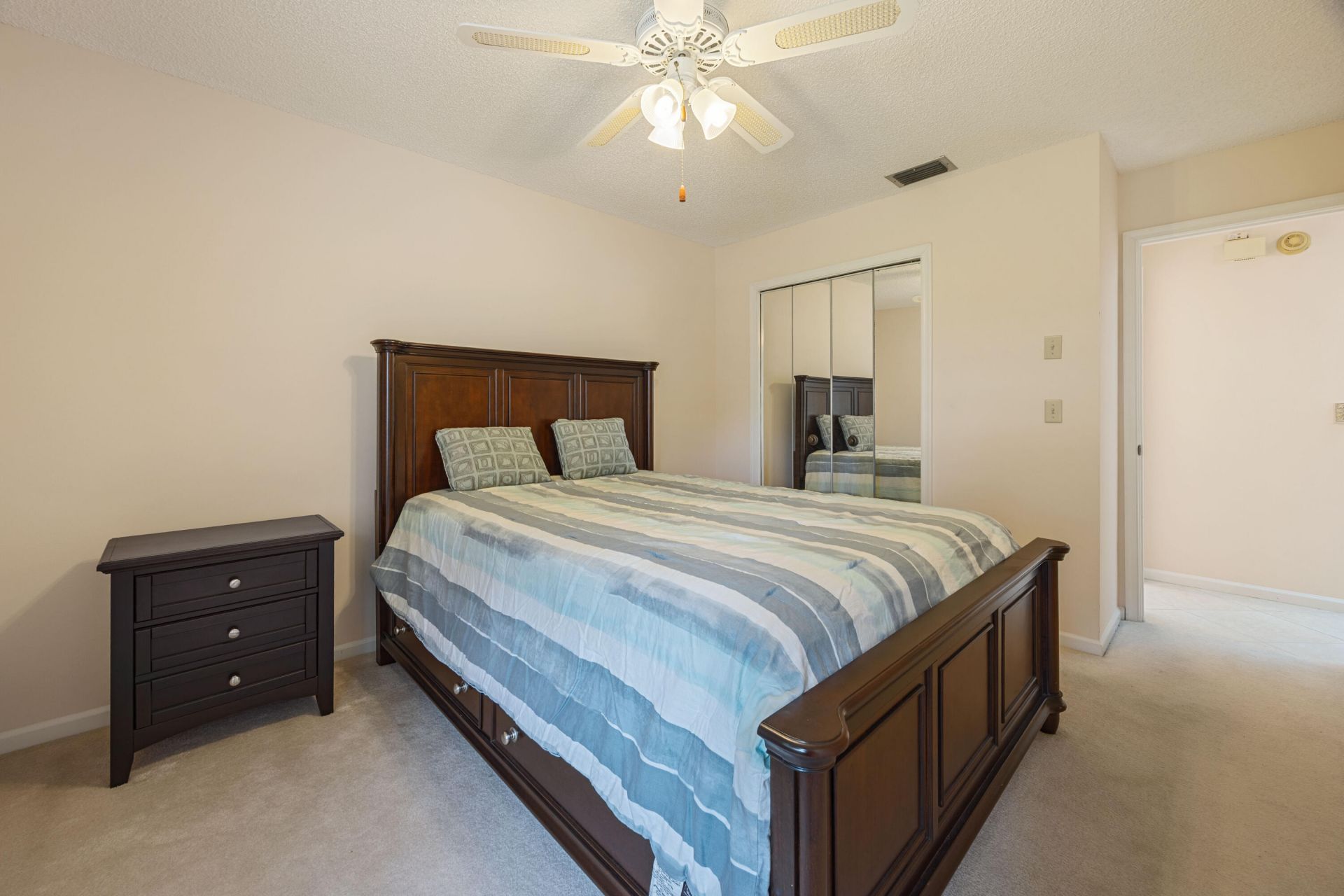 9 Ridge Pointe Drive, Unit D, Boynton Beach, FL 33435 Photo