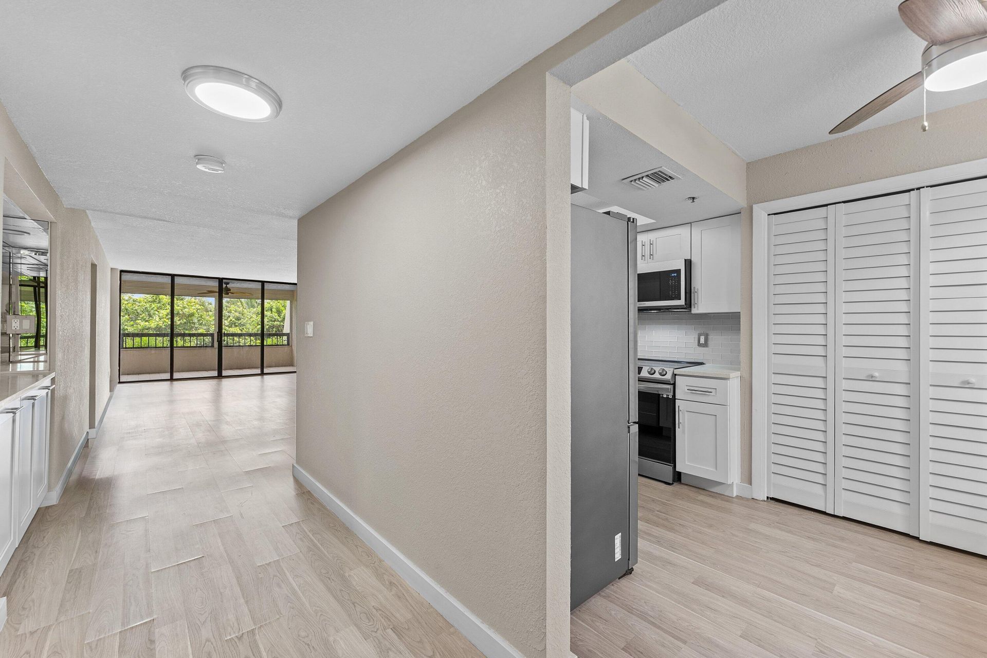 6420 Boca Del Mar Drive, Unit 207, Boca Raton, FL 33433 Photo