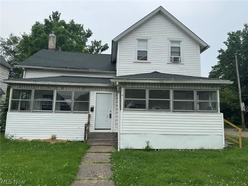 674-676 Carlysle Street, Akron, OH 44310 Photo 1