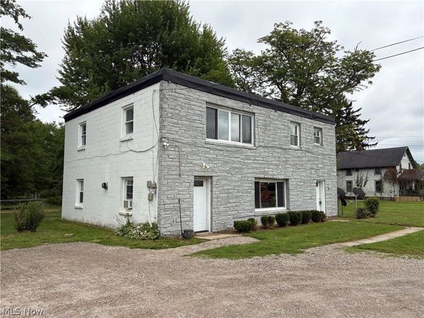 4006 Center Road, Ashtabula, OH 44004