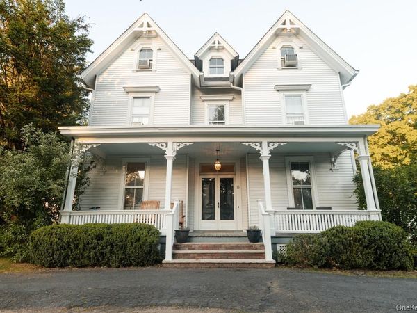 32 Lake Avenue, Hillburn, NY 10931