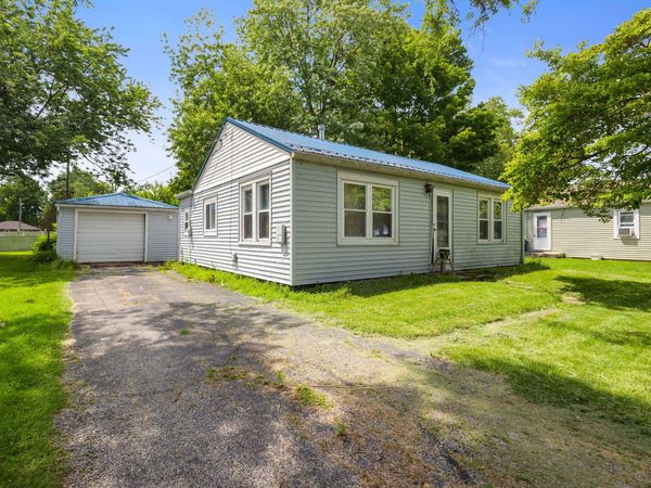 1702 Farrand Avenue , La Porte, IN 46350
