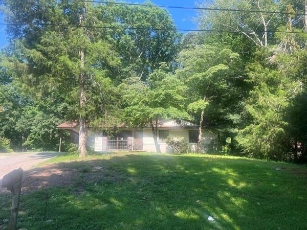 411 Karen Drive , Alpharetta, GA 30009