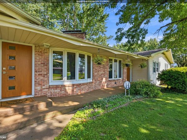 304 S Cedar Street, Wapello, IA 52653