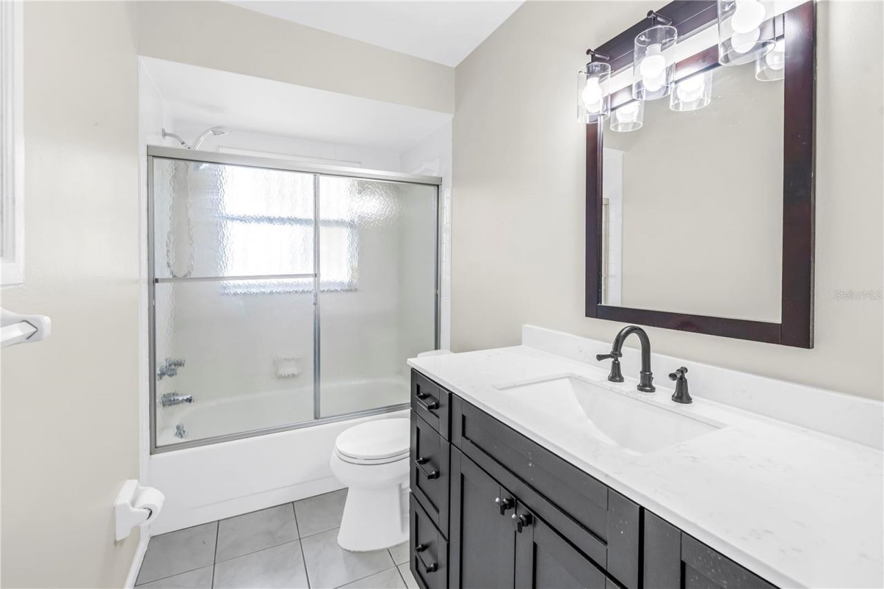 5812 16th Lane Ne, Saint Petersburg, FL 33703 Photo