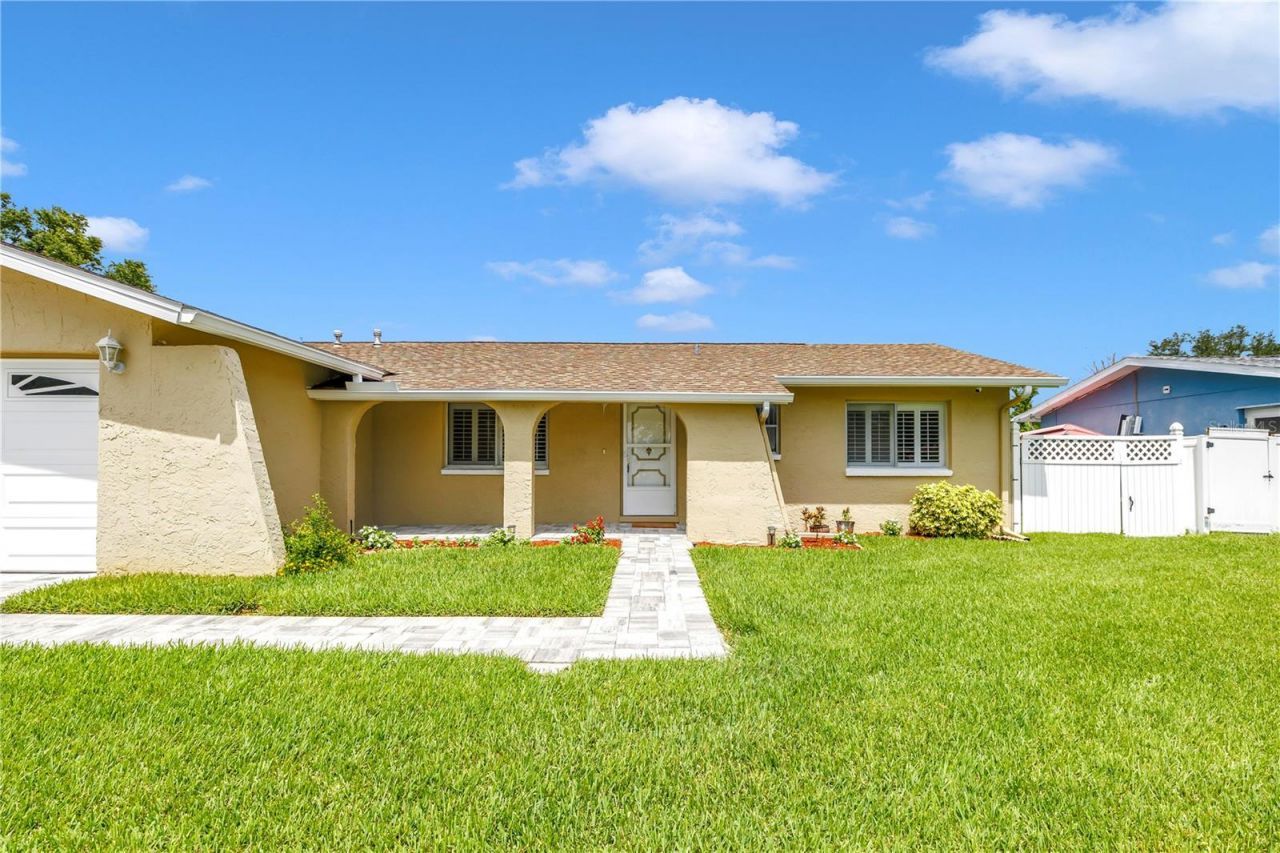5812 16th Lane Ne, Saint Petersburg, FL 33703 Photo