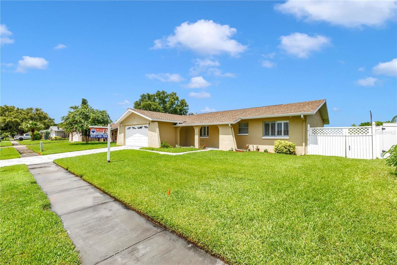 5812 16th Lane Ne, Saint Petersburg, FL 33703 Photo